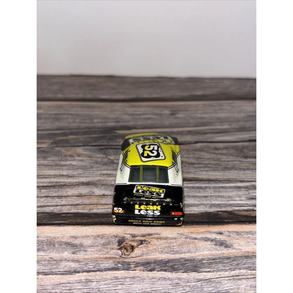Disney Pixar Cars - LEAK LESS CLAUDE SCRUGGS Supercharged 2007 - 1:55 Diecast